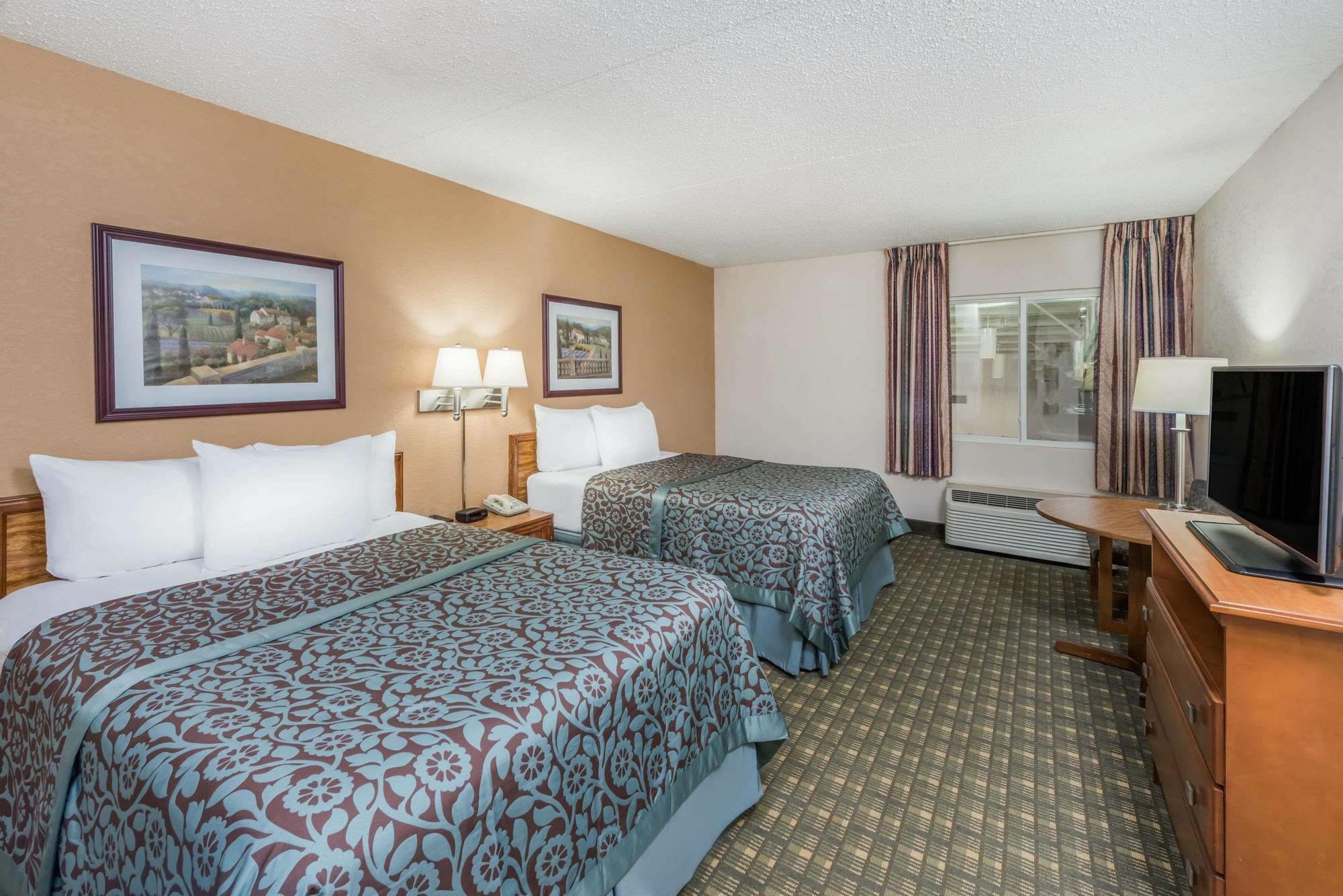 Days Inn By Wyndham Kirksville Exterior photo